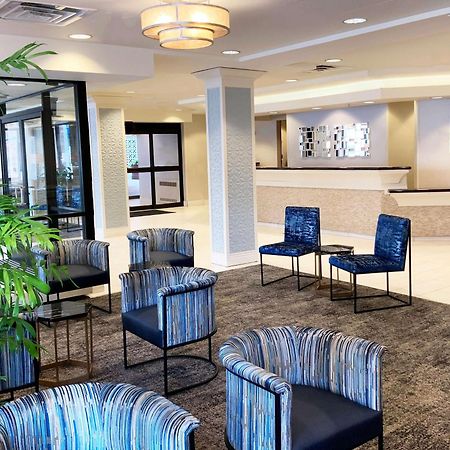 Doubletree By Hilton Milwaukee Downtown Exterior foto